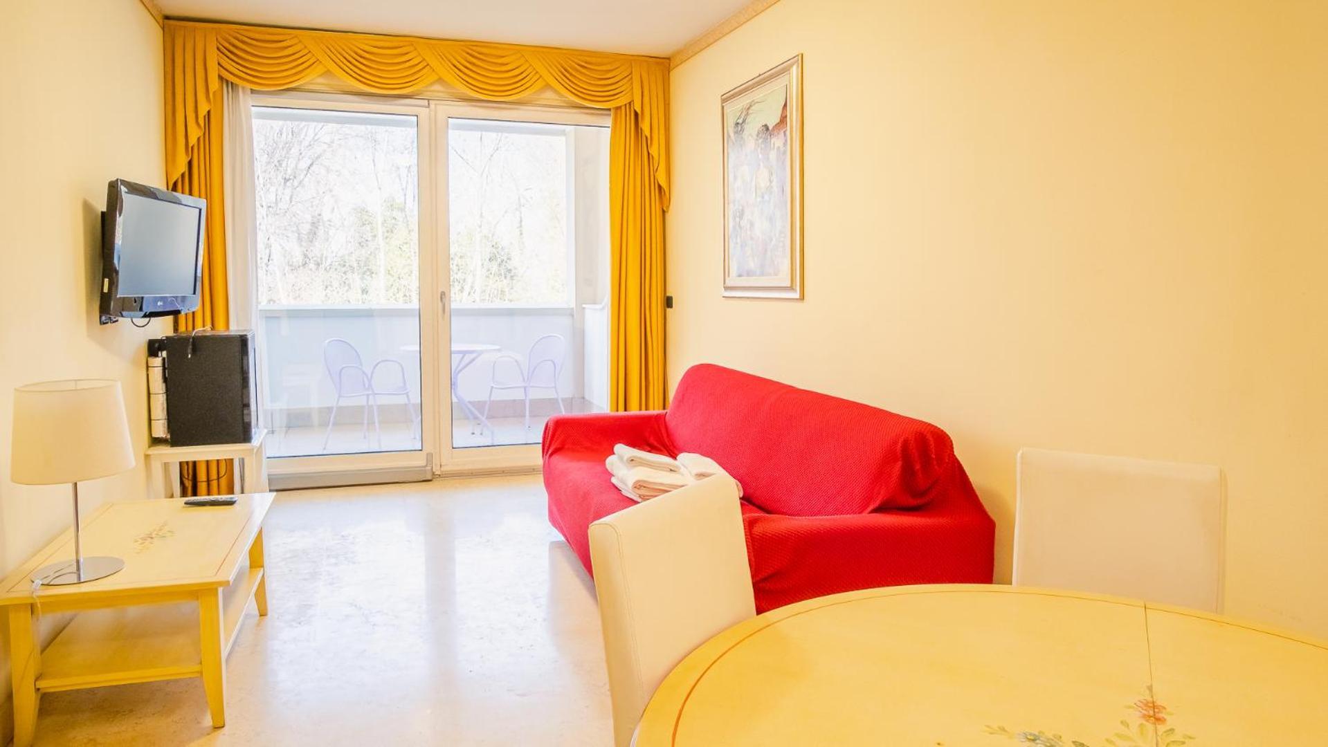 Relais Du Lac Village - Italian Homing Дезенцано-дель-Гарда Екстер'єр фото