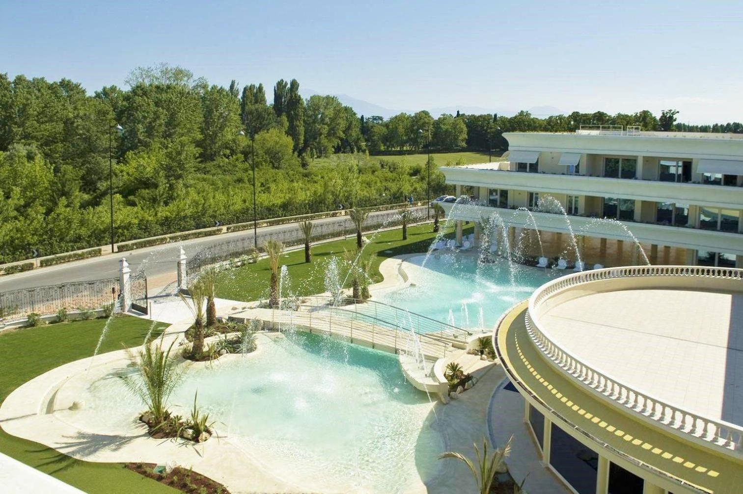Relais Du Lac Village - Italian Homing Дезенцано-дель-Гарда Екстер'єр фото